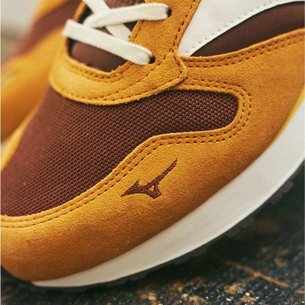 MIZUNO RB87 UNISEX Mocha Brown / Off White / Orange