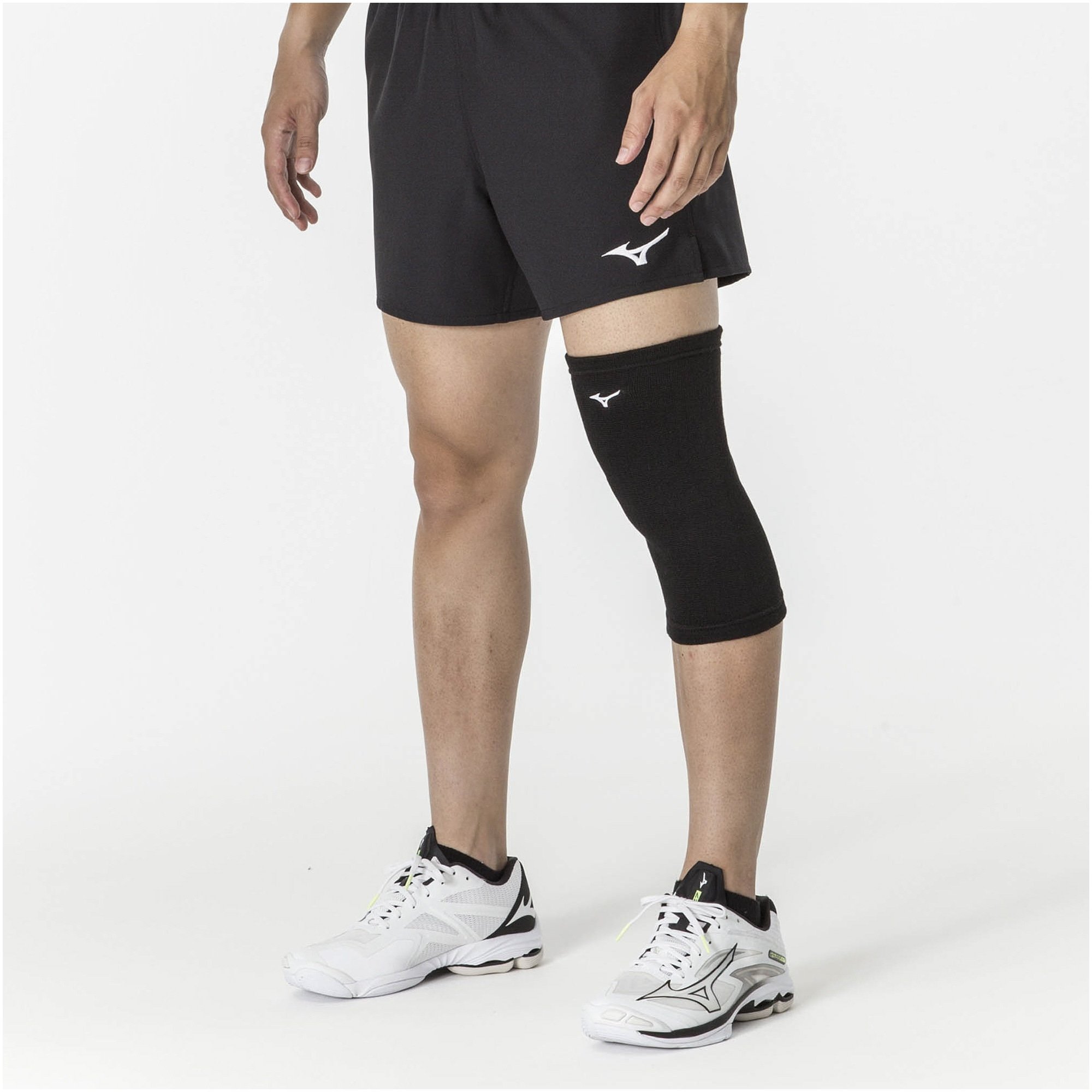 VOLLEYBALL KNEE SUPPORTER UNISEX (1 PC) Black / White