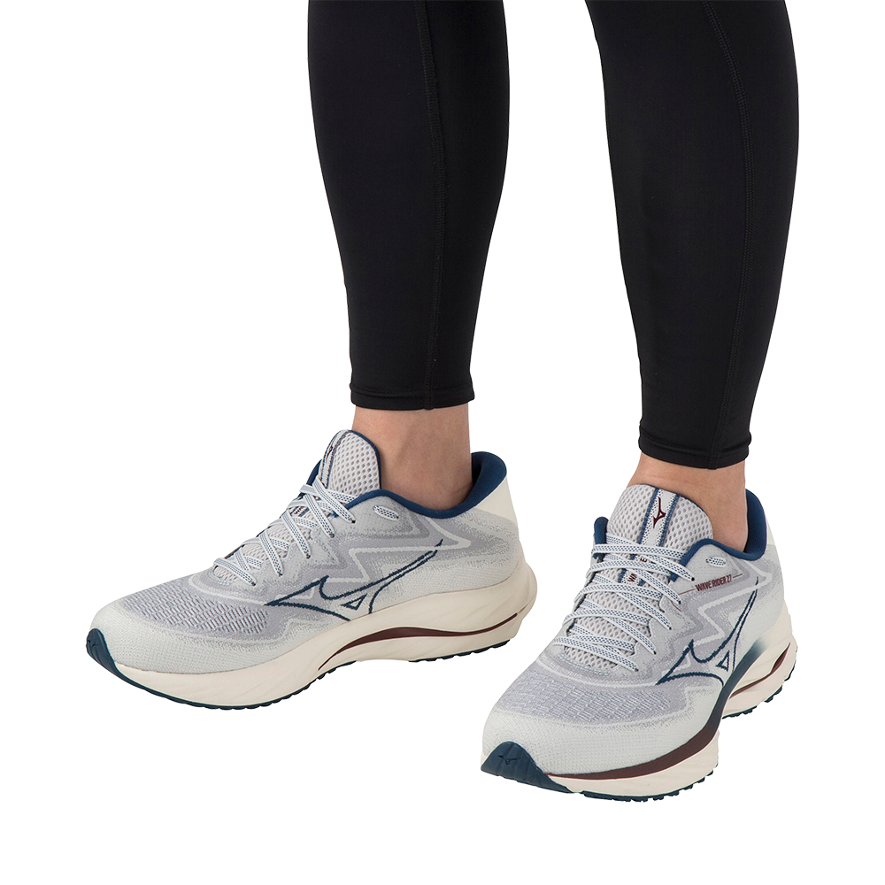 Nike 27 womens discount white and blue