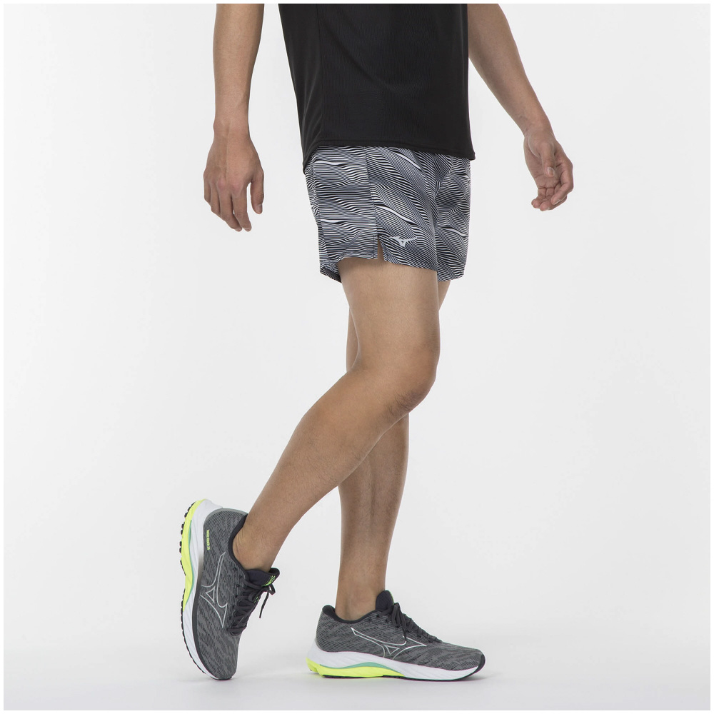 MULTI POCKET SHORTS GRAPHIC UNISEX (SLIM FIT) Black / White