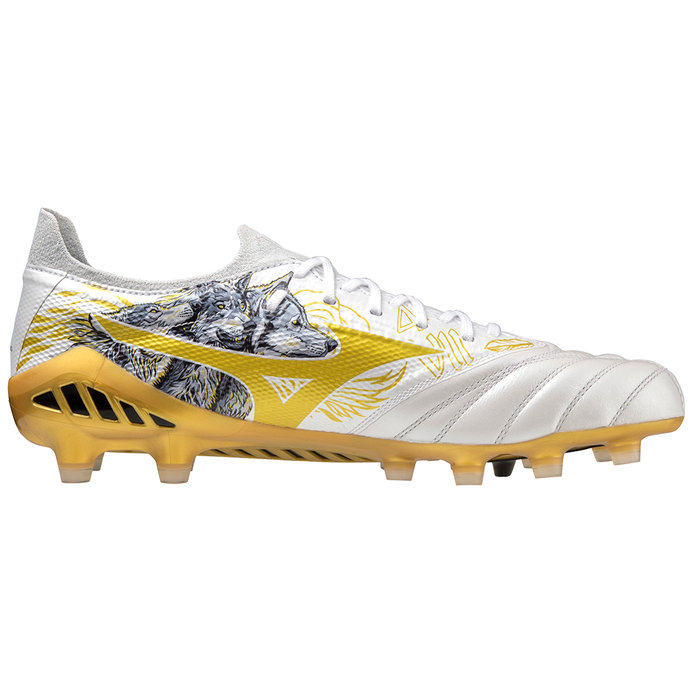 Gold mizuno cheap football boots