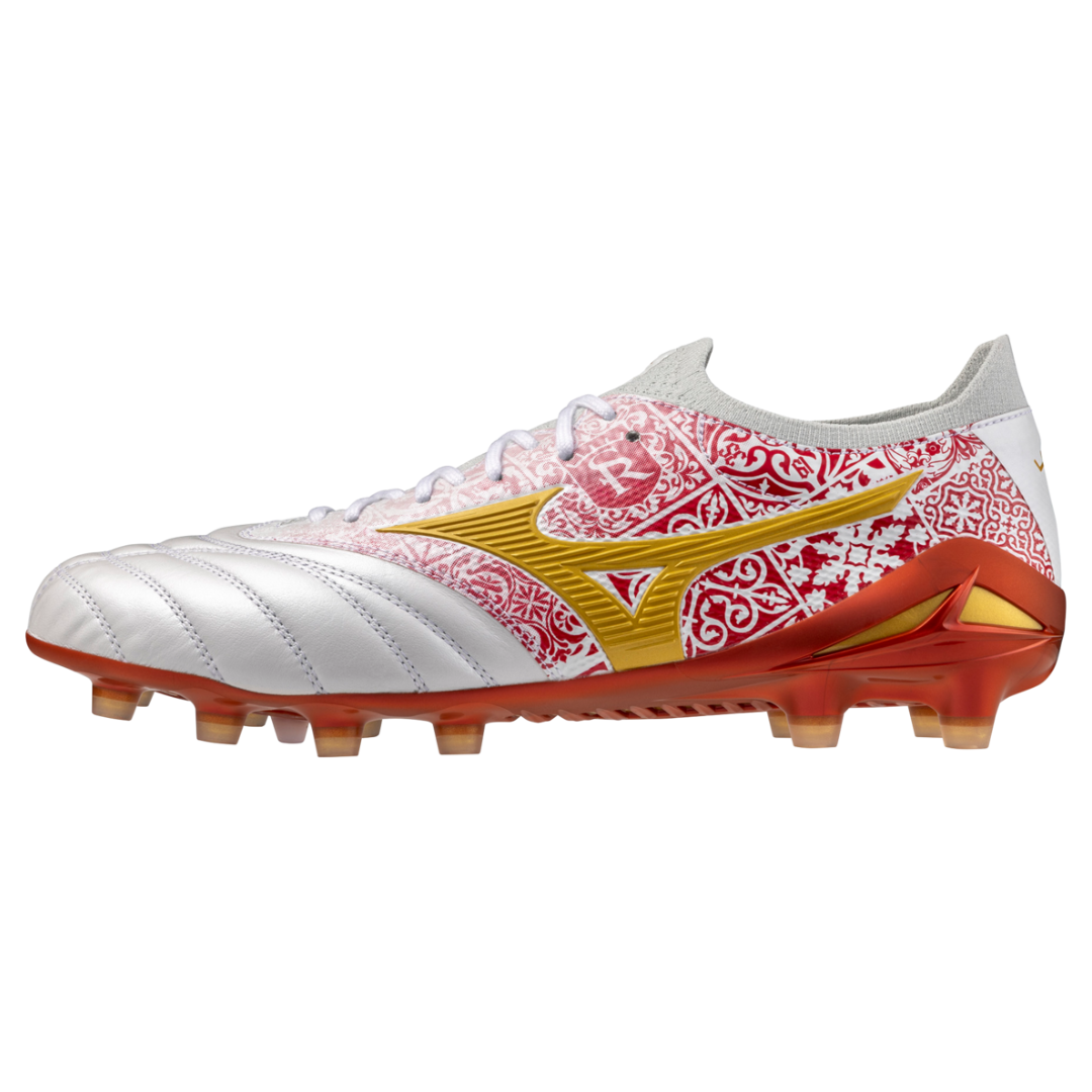 新しい MORELIA JAPAN SR4 β IV NEO シューズ