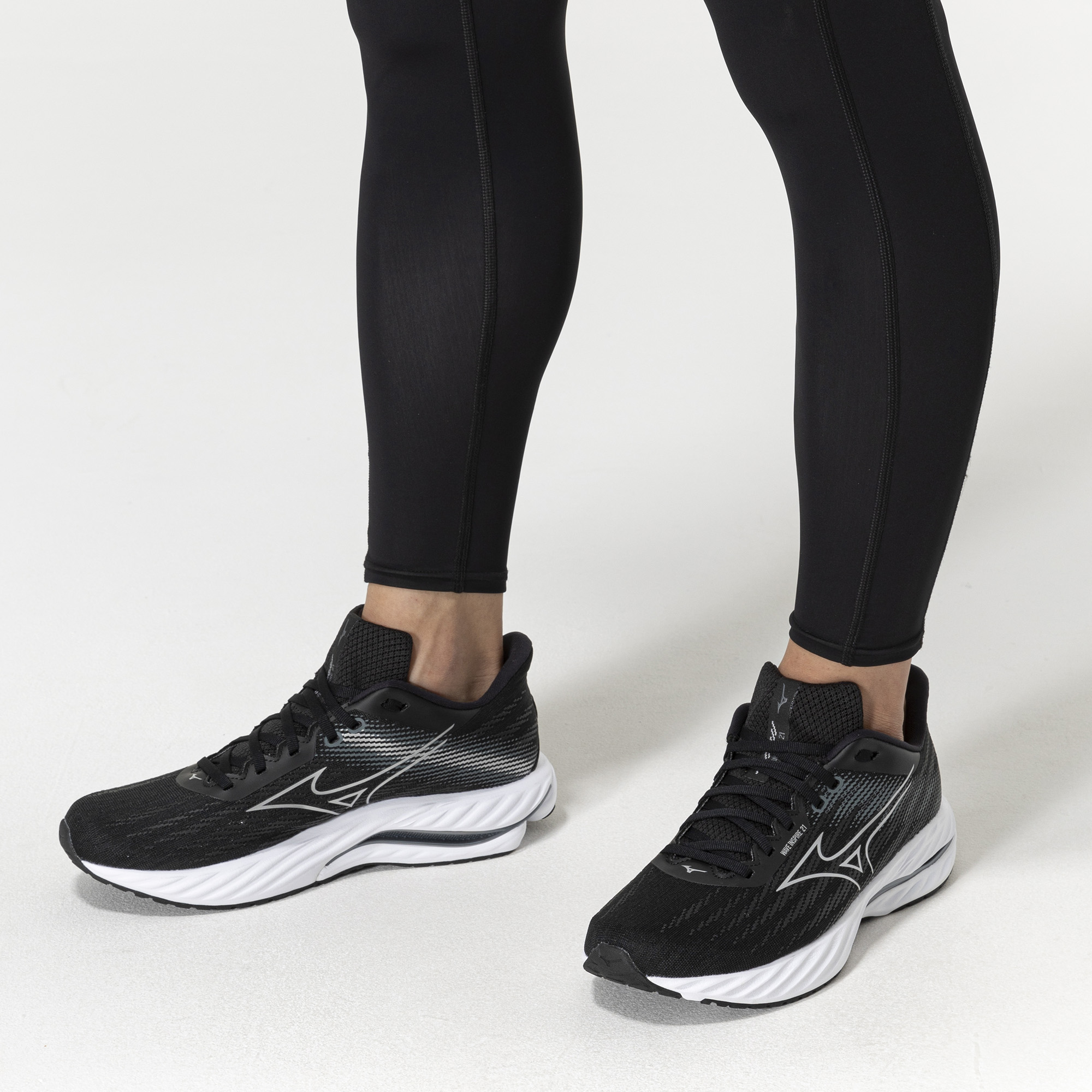 WAVE INSPIRE 21 MEN Black / Silver / Metallic Gray