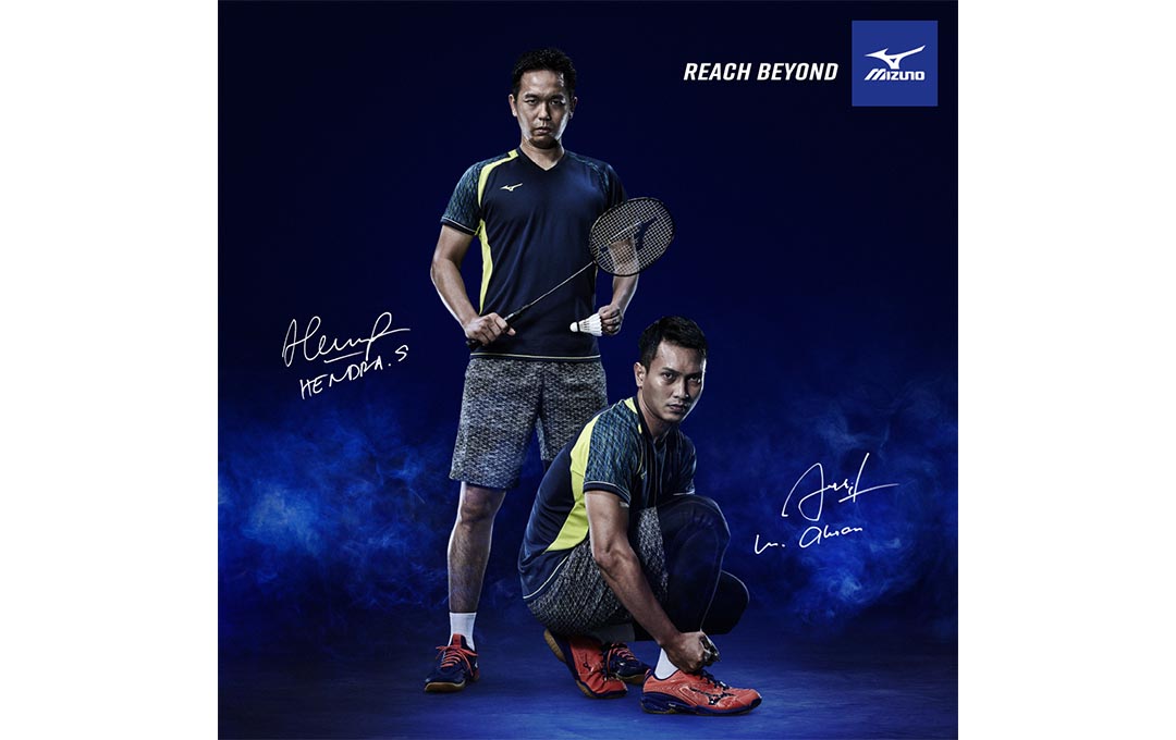 mizuno badminton shoes 2017